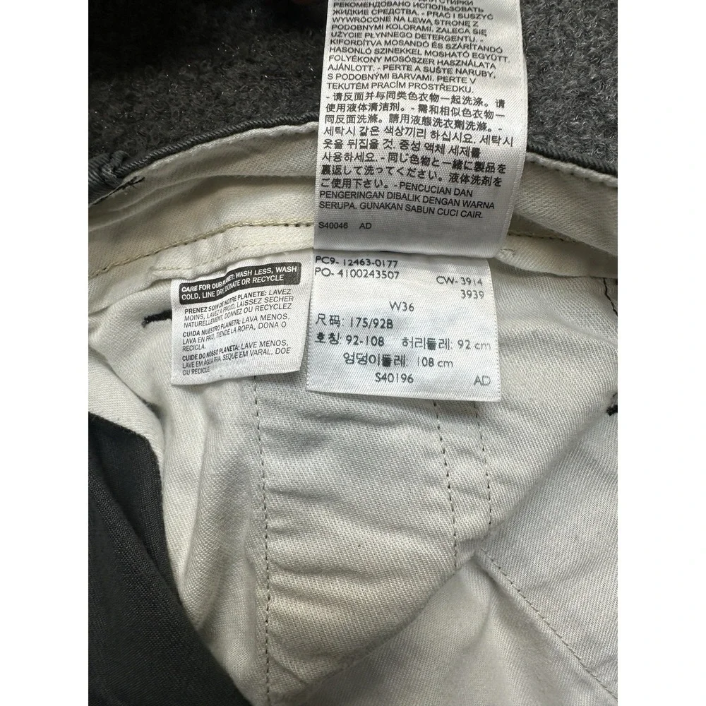 Levi's Gray Cargo Shorts‎ Size 36 Baggy Y2K Skater